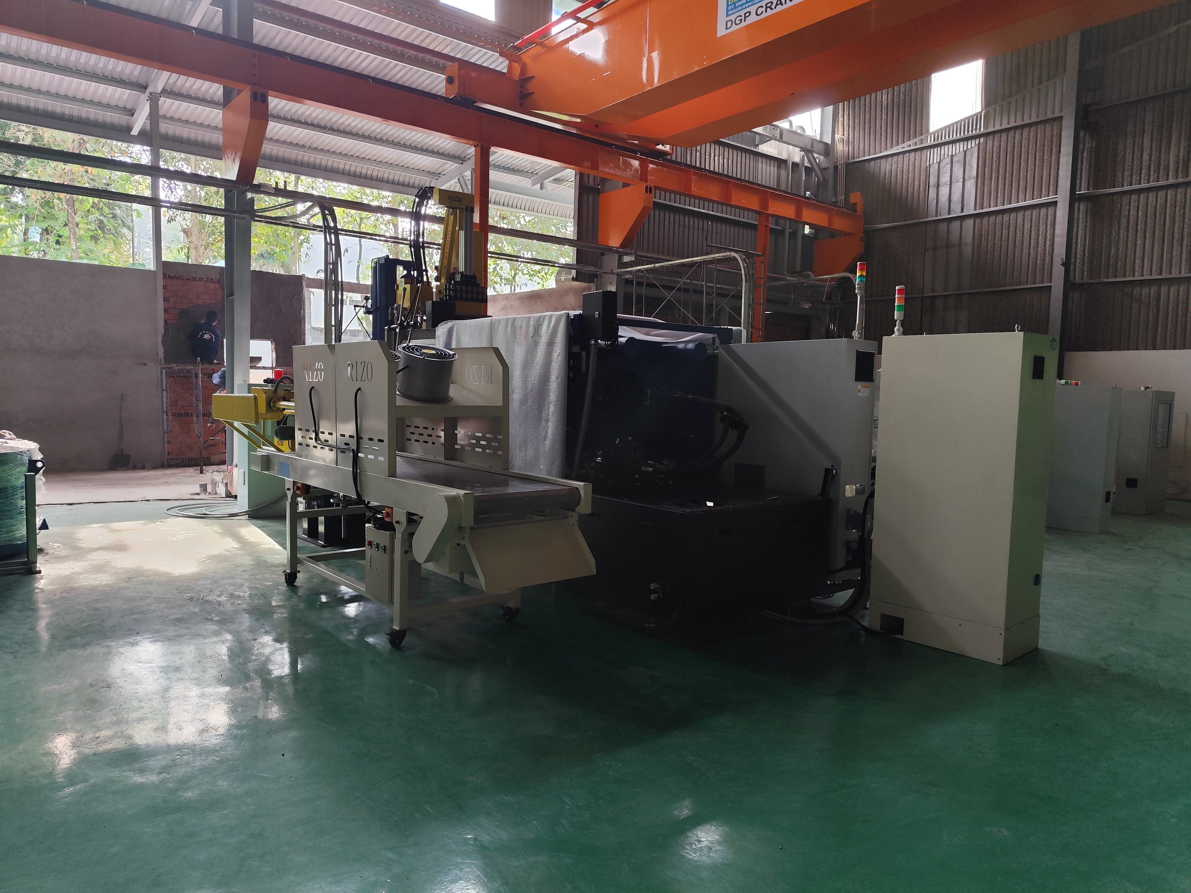 Die casting machine (2)